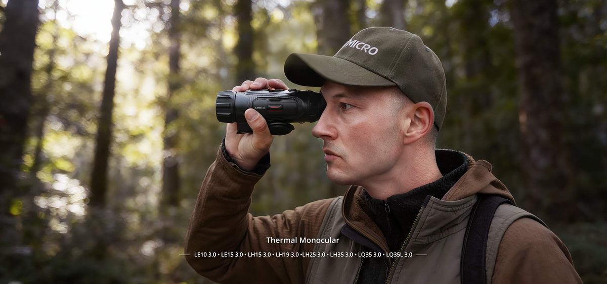 Cazador observando con HIKMICRO LYNX 3.0